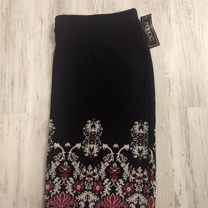 NY CLOTHING COMPANY SKIRT
